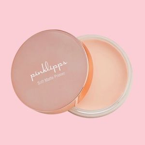 PINK LIPPS COSMETICS
Soft Matte Primer